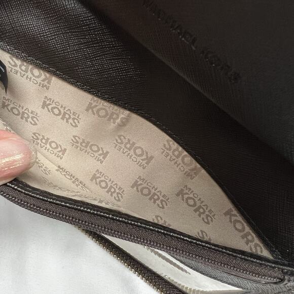 Michael Kors Jet Set Zip Pebble Leather Signature Print Cell Phone Wristlet - Picture 6 of 9